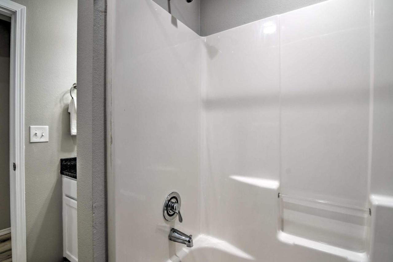 Apartment With Patio, 4 Mi To Silver Dollar City! Бренсон Екстер'єр фото